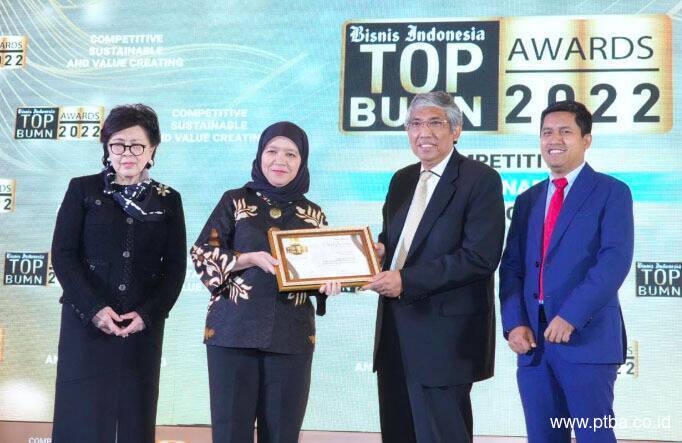 PTBA Borong 3 Penghargaan di ajang Top BUMN Awards 2022