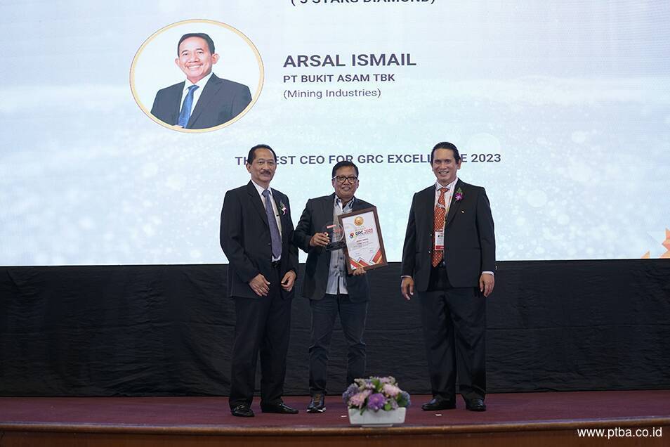 Terapkan Standar GRC Tinggi, Bukit Asam (PTBA) Borong 4 Penghargaan