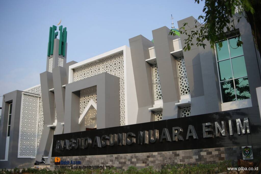 PTBA Serahkan Masjid Agung Muara Enim kepada  Pemerintah Kabupaten Muara Enim